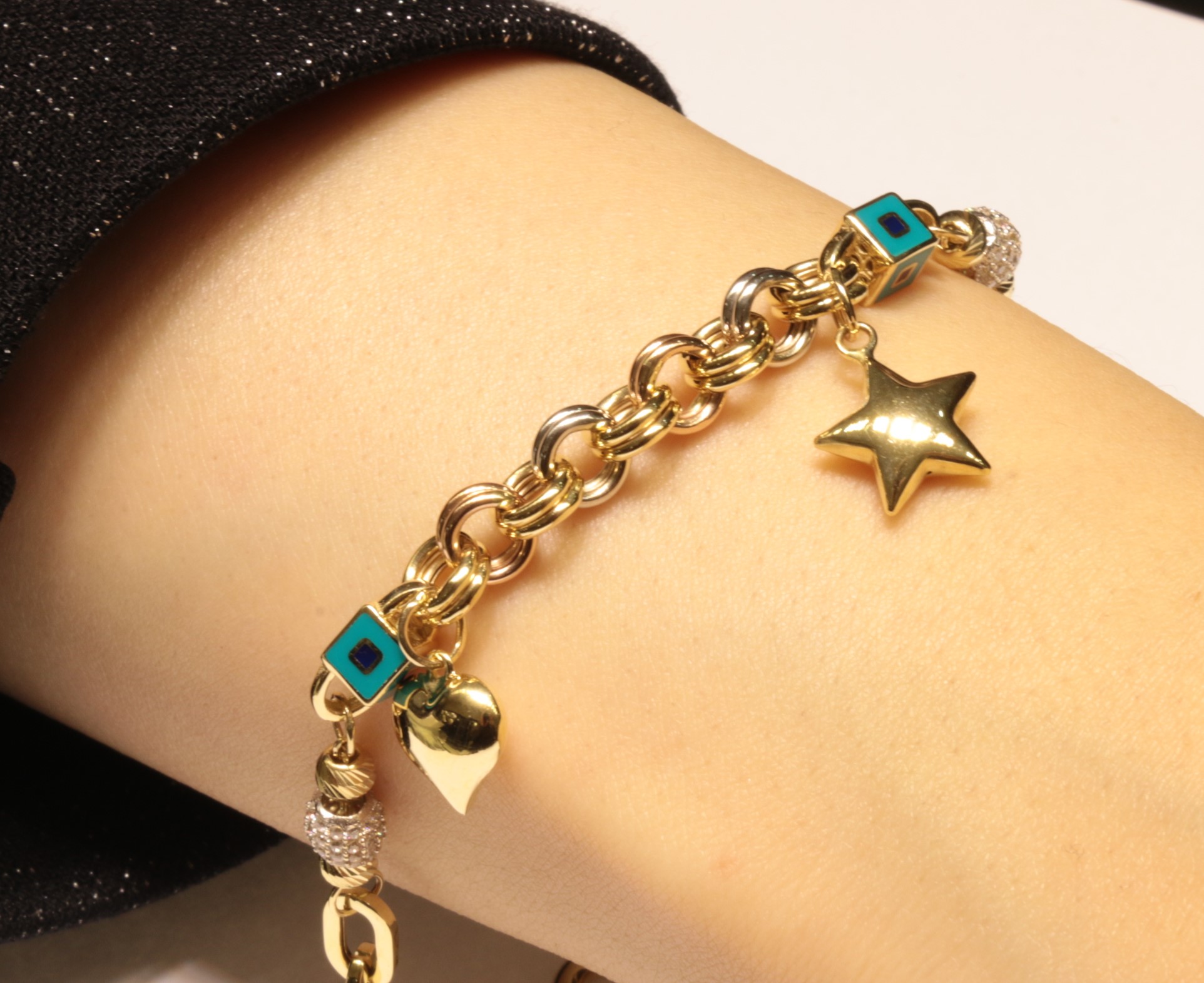 14 Ayar Altın Charm Model Bileklik