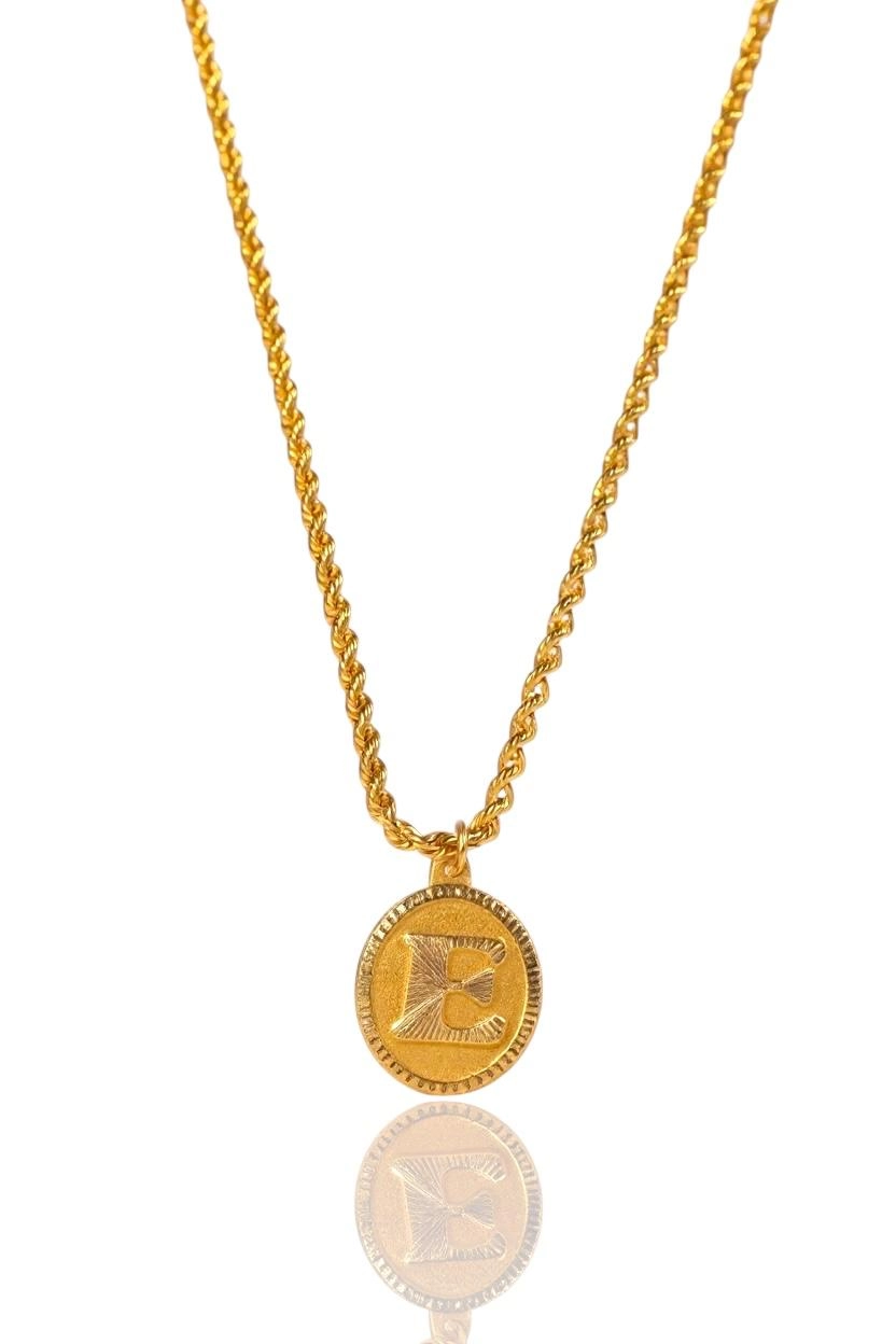 14 Ayar Altın Halat Burgu Zincirli Nostaljik Oval Harf Kolye – 1,30 Gram-İstanbul Aynı Gün Teslimat