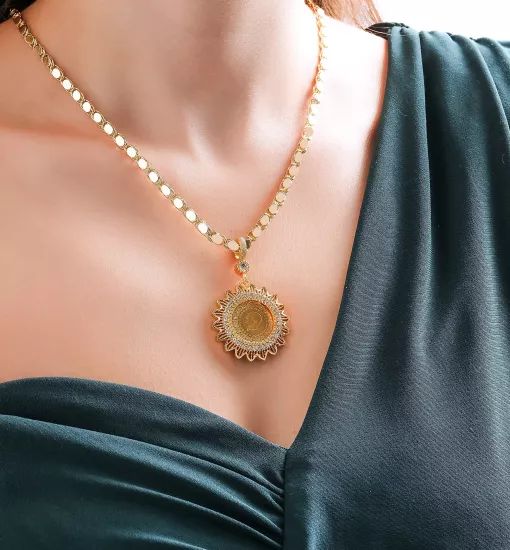 22 Ayar Çeyrek Altınlı Pullu Zincir