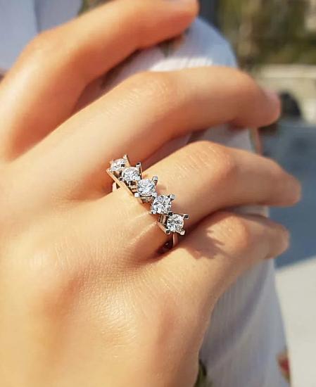  Beyaz Altın Beştaş Yüzük