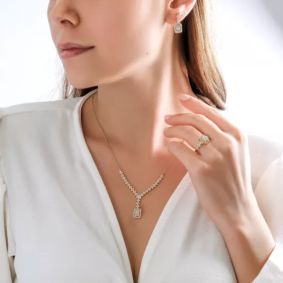  14 Ayar Altın Baget Taşlı Set