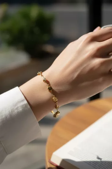 14 Ayar Altın Yonca Model Bileklik-Zarafetin ve Şansın Işıltısı