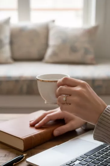 14 Ayar Altın Lotus Model Tek Taş Yüzük